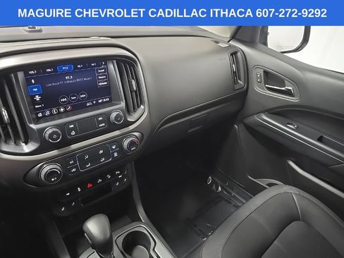 Used 2022 GMC Canyon AT4 AWD/4WD image 25