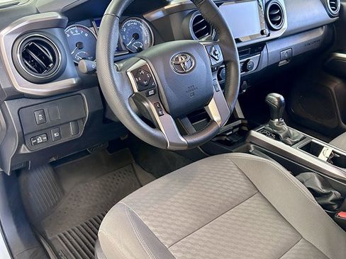 Used 2023 Toyota Tacoma SR5 w/ Technology Package image 13