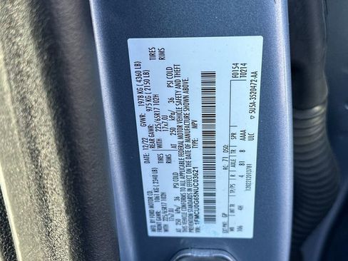 Used 2022 Ford Escape SE FWD image 27