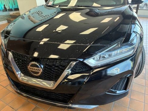 Used 2021 Nissan Maxima 3.5 SV w/ Floor Mat Group FWD image 9