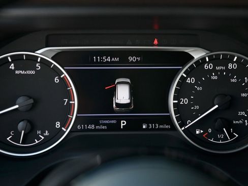 Used 2023 Nissan Rogue SV image 23