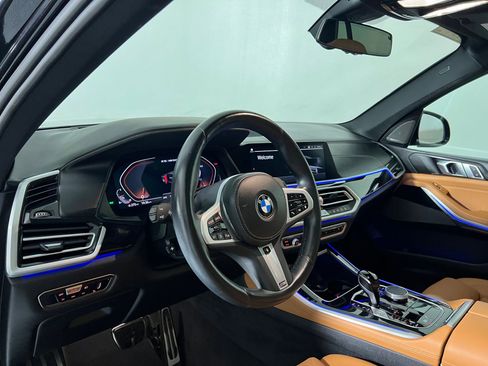 Used 2023 BMW X5 M50i w/ Climate Comfort Package image 4