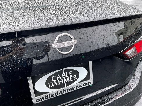 Used 2025 Nissan Altima 2.5 SV FWD image 30