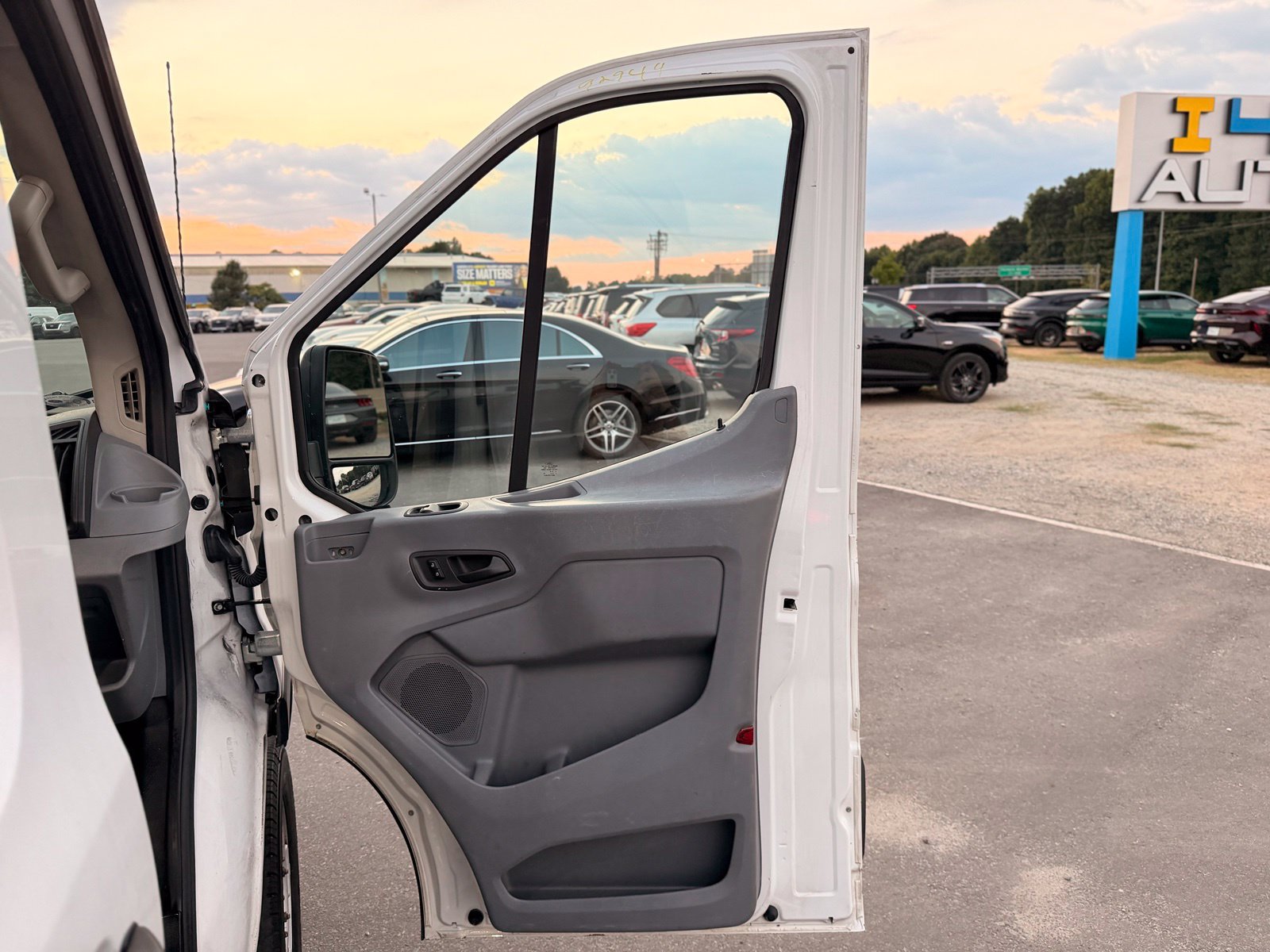 Used 2018 Ford Transit 350 148 High Roof RWD image 18