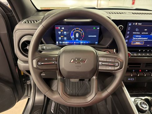 New 2026 Chevrolet Colorado Trail Boss AWD/4WD image 16