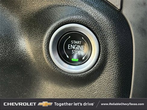 Used 2022 GMC Sierra 2500 AT4 image 28