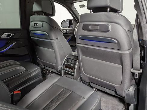 Used 2026 BMW X7 M60i image 49