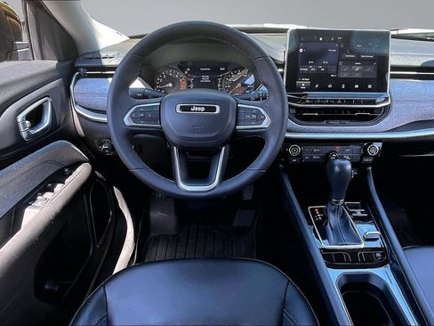 Certified 2022 Jeep Compass Latitude AWD/4WD image 6