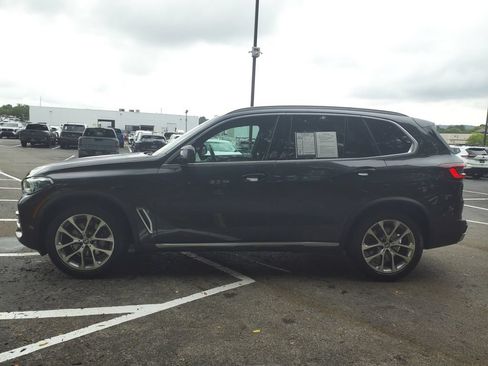 Used 2022 BMW X5 xDrive40i w/ Executive Package AWD/4WD image 4