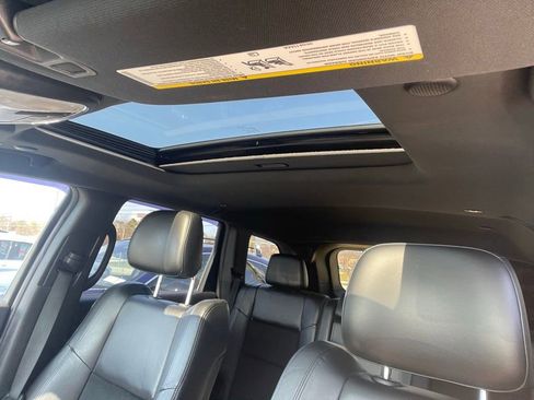 Used 2018 Jeep Grand Cherokee Altitude image 23