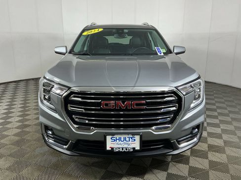 Used 2024 GMC Terrain SLT AWD/4WD image 4