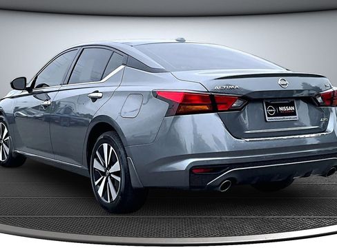 Used 2021 Nissan Altima 2.5 SL AWD/4WD image 4
