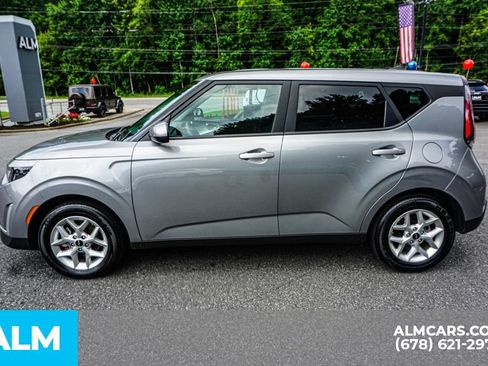 Used 2025 Kia Soul LX w/ LX Technology Package FWD image 6