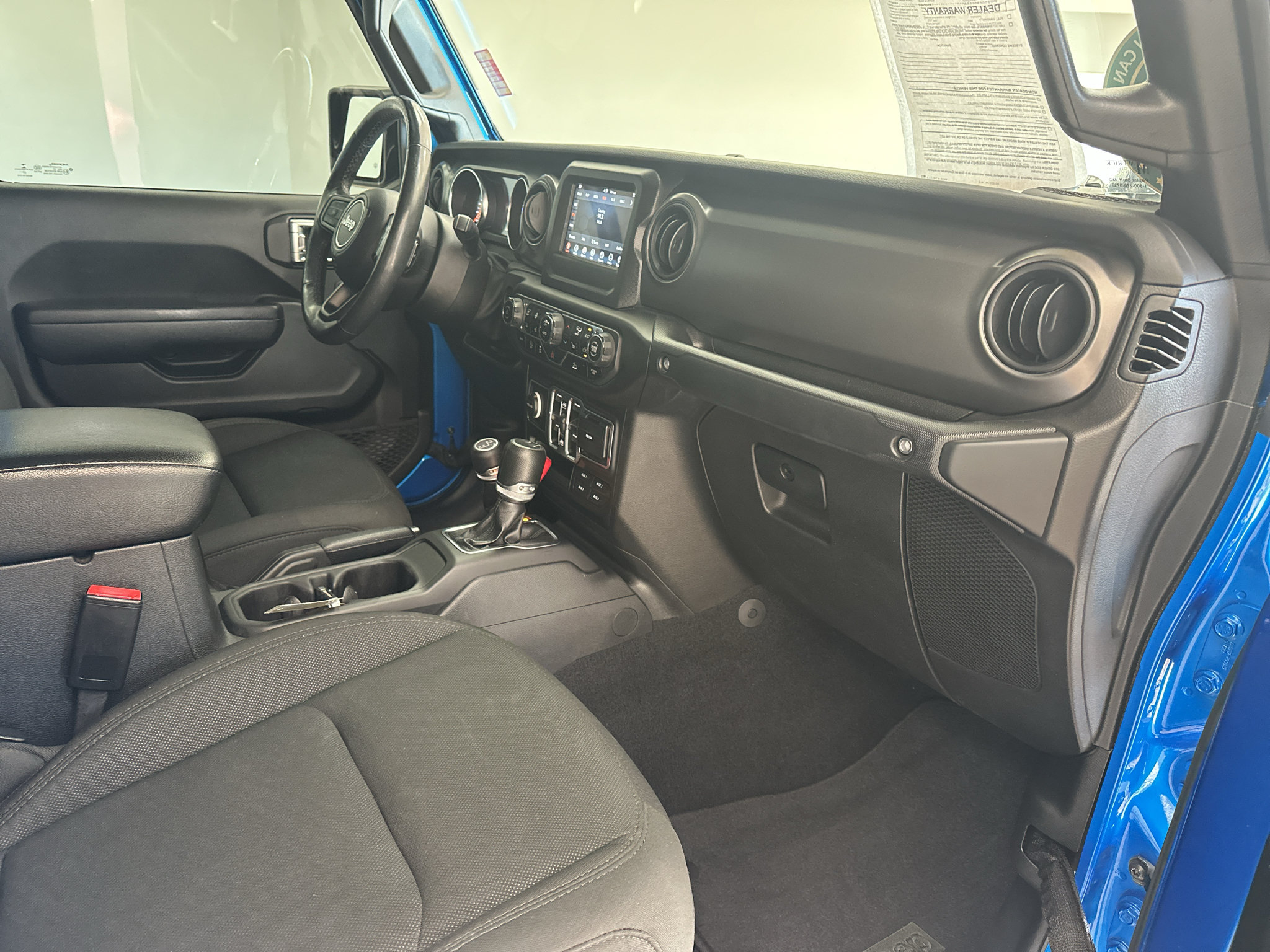 Used 2023 Jeep Gladiator Sport AWD/4WD image 11