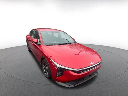 Used 2025 Kia K4 LXS image 4