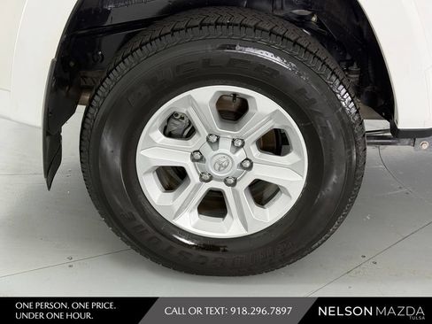 Used 2024 Toyota 4Runner SR5 AWD/4WD image 11