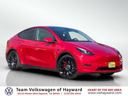 Used 2023 Tesla Model Y Performance image 1