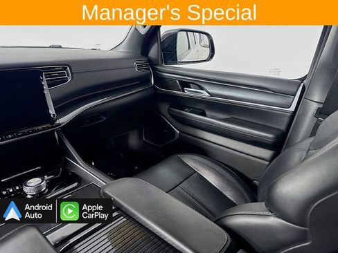 Used 2023 Jeep Wagoneer L 4WD w/ Convenience Group I image 24