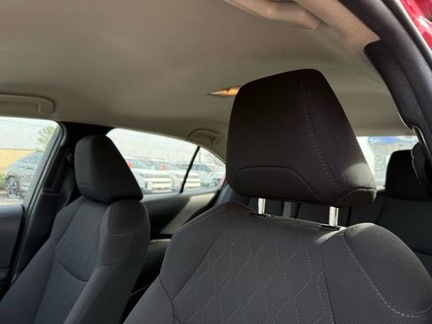 Used 2021 Toyota Corolla LE image 23
