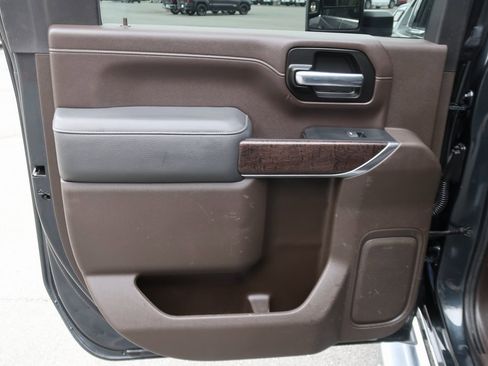 Certified 2023 GMC Sierra 3500 Denali image 31