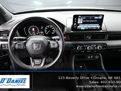 Used 2025 Honda Pilot TrailSport image 26