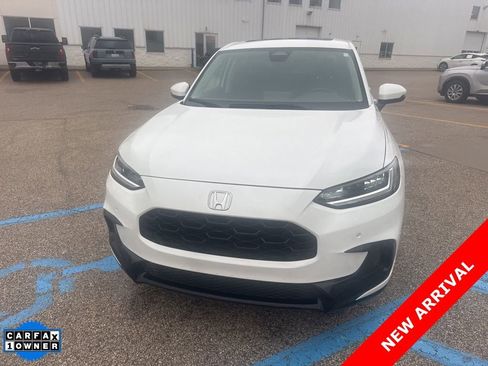 Used 2024 Honda HR-V EX-L image 2