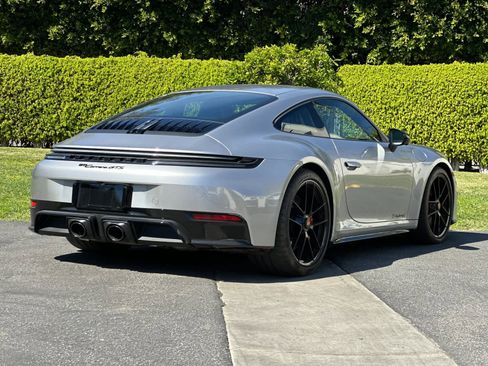 Certified 2025 Porsche 911 Carrera GTS RWD image 7