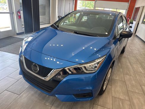 Used 2021 Nissan Versa S FWD image 8