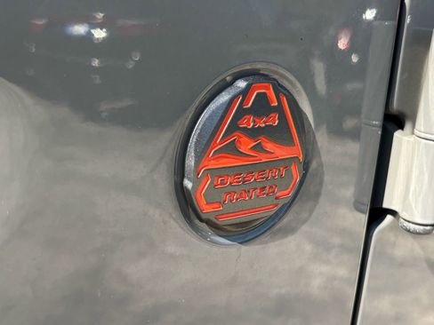 Used 2021 Jeep Gladiator Mojave image 12