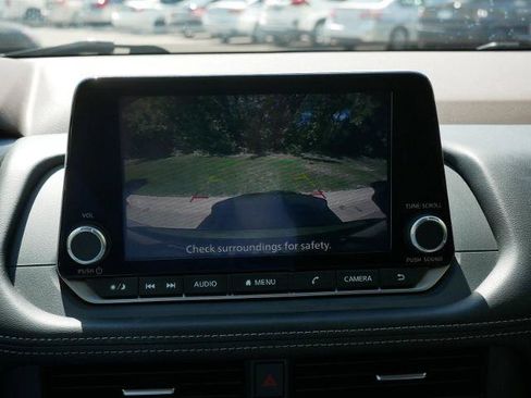 Certified 2023 Nissan Rogue SV AWD/4WD image 17
