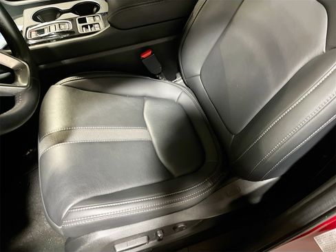 Used 2025 Honda Pilot EX-L image 19