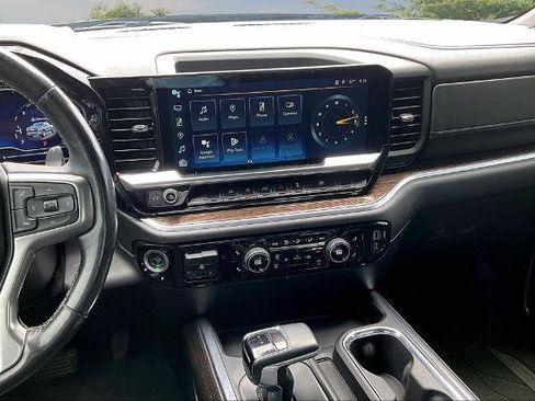 Used 2023 Chevrolet Silverado 1500 LT w/ Protection Package AWD/4WD image 6