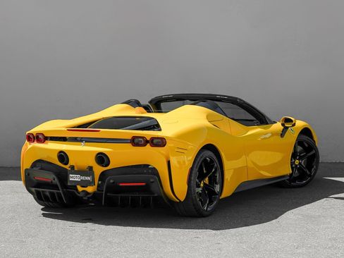 Used 2025 Ferrari SF90 Spider AWD/4WD image 3