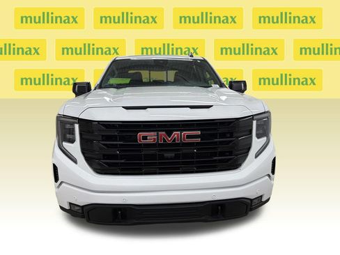 Used 2025 GMC Sierra 1500 Elevation w/ Elevation Premium Package AWD/4WD image 15