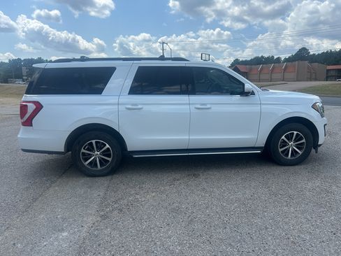 Used 2020 Ford Expedition Max XLT w/ Equipment Group 202A RWD image 5