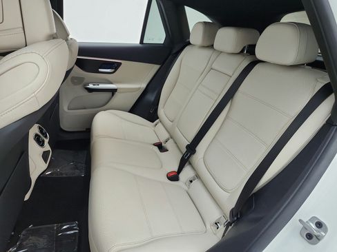 Certified 2023 Mercedes-Benz GLC 300 image 13
