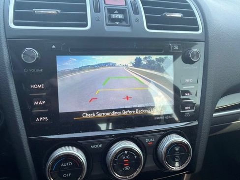 Used 2018 Subaru Forester 2.5i Touring AWD/4WD image 16