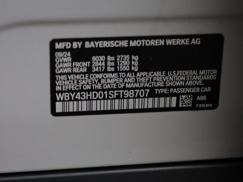 Used 2025 BMW i4 xDrive40i image 23