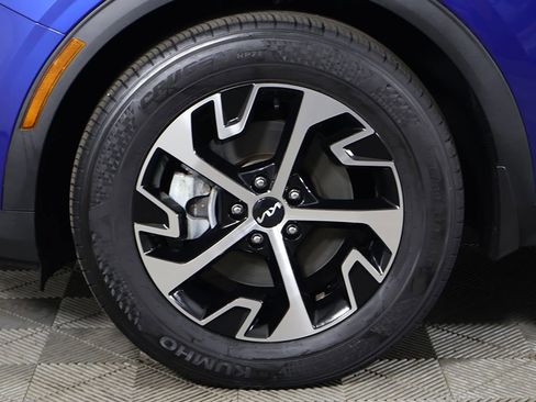 Certified 2023 Kia Sportage EX FWD image 21