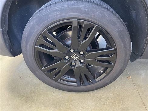 Used 2020 Honda Pilot Touring image 10