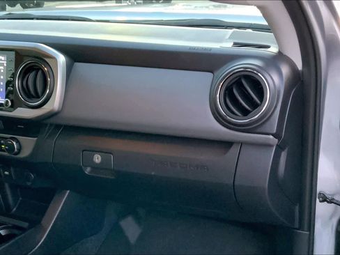 Used 2021 Toyota Tacoma SR5 image 17