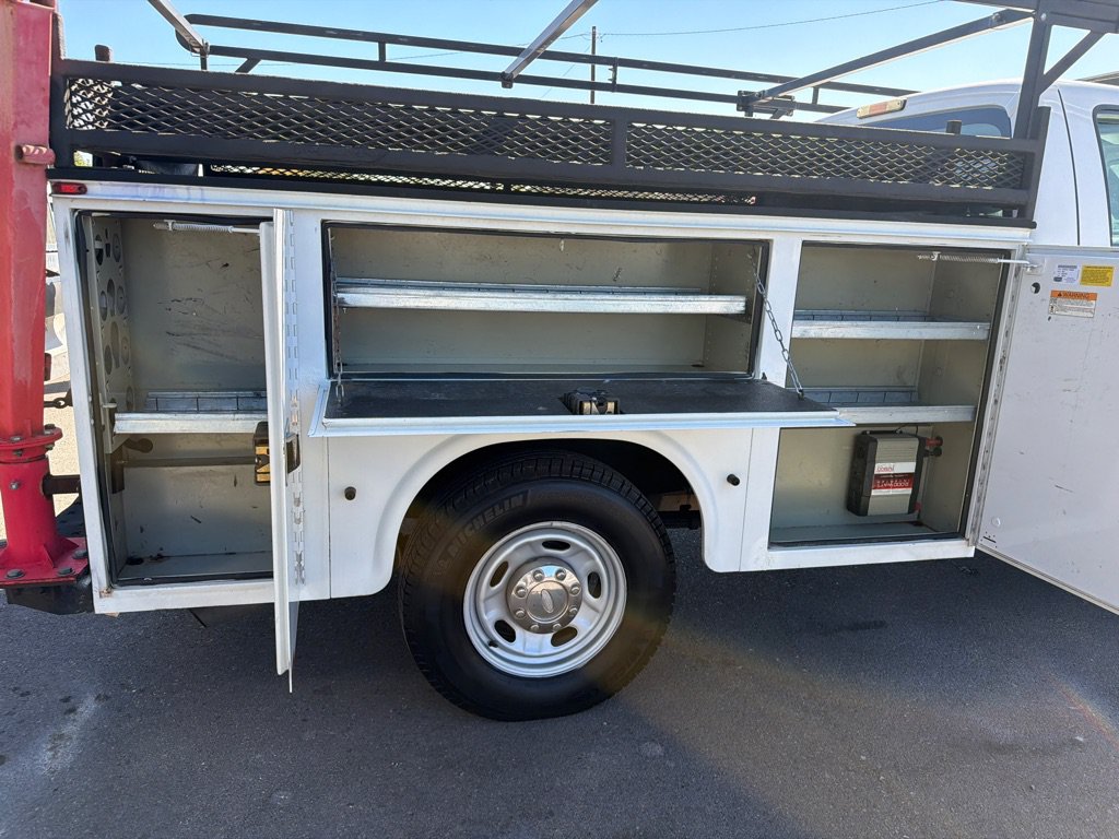 Used 2012 Ford F250 XL w/ XL Decor Pkg RWD image 8