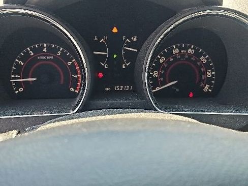 Used 2012 Toyota Highlander FWD w/ Tech Pkg image 1