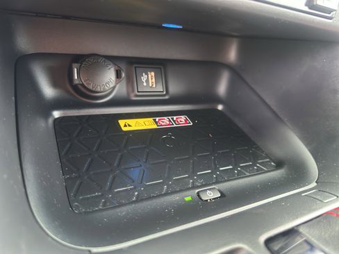 Used 2024 Toyota RAV4 XSE AWD/4WD image 25