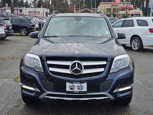 Used 2015 Mercedes-Benz GLK 350 4MATIC image 2