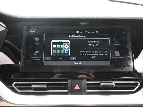 Used 2020 Kia Niro EX Premium FWD image 28