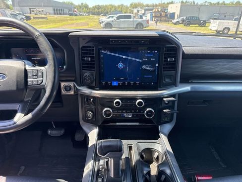 Used 2024 Ford F150 Lariat w/ Equipment Group 502A High image 10