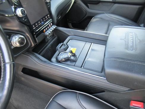 Used 2022 RAM 1500 Limited AWD/4WD image 18