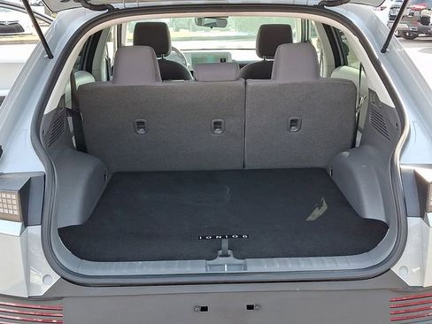 Used 2024 Hyundai Ioniq 5 SE image 31
