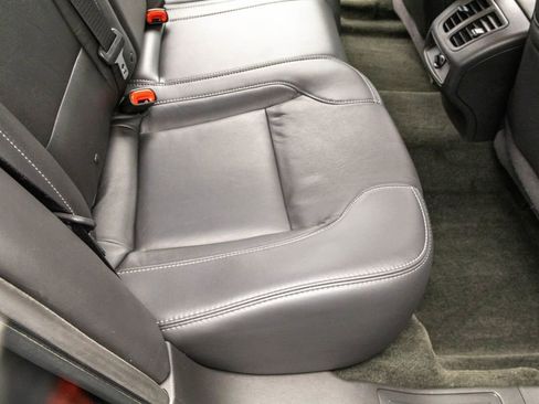 Used 2014 Ford Taurus SEL w/ Equipment Group 201A image 28